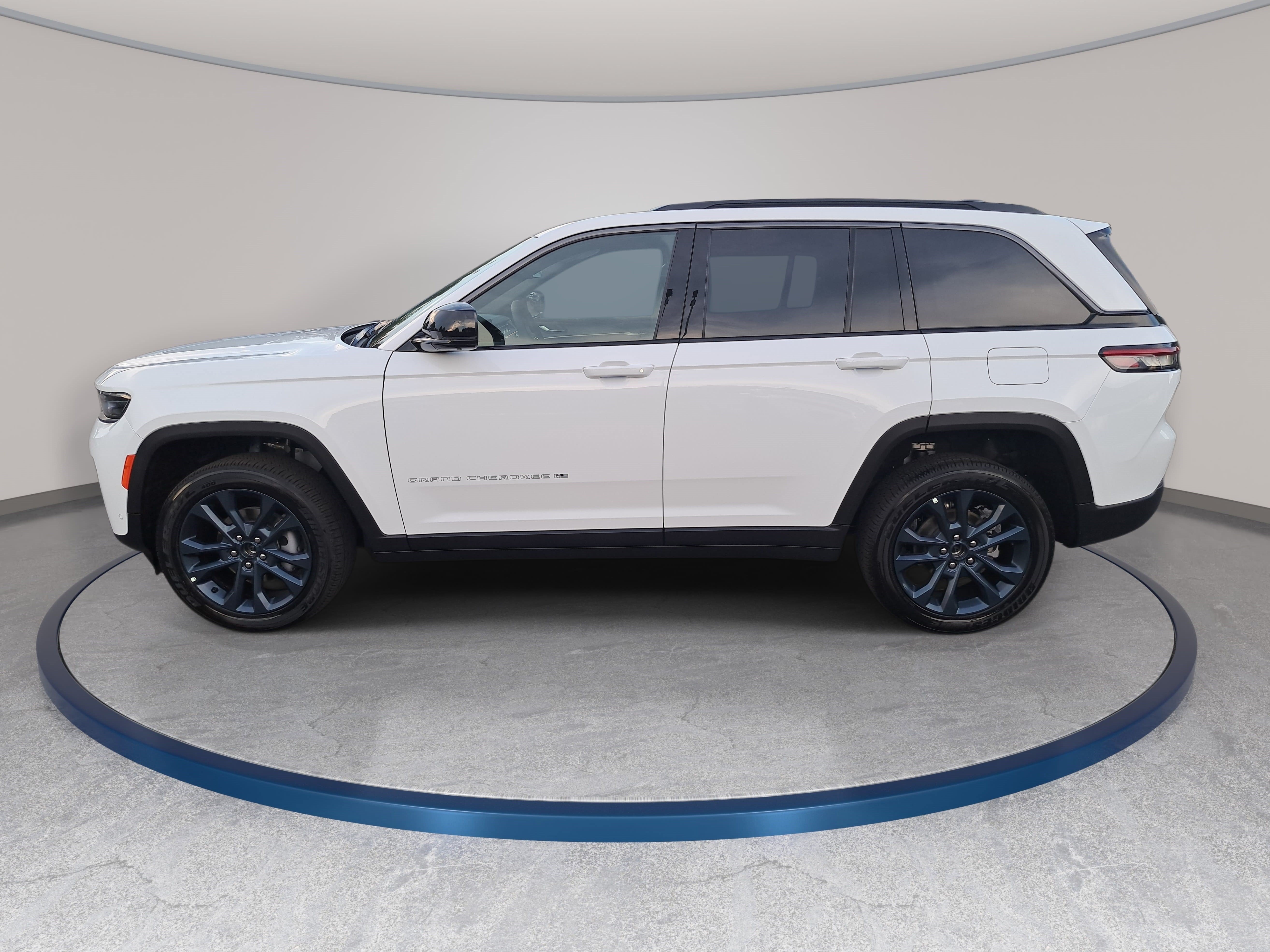 New 2026 Jeep Grand Cherokee Limited AWD/4WD image 8