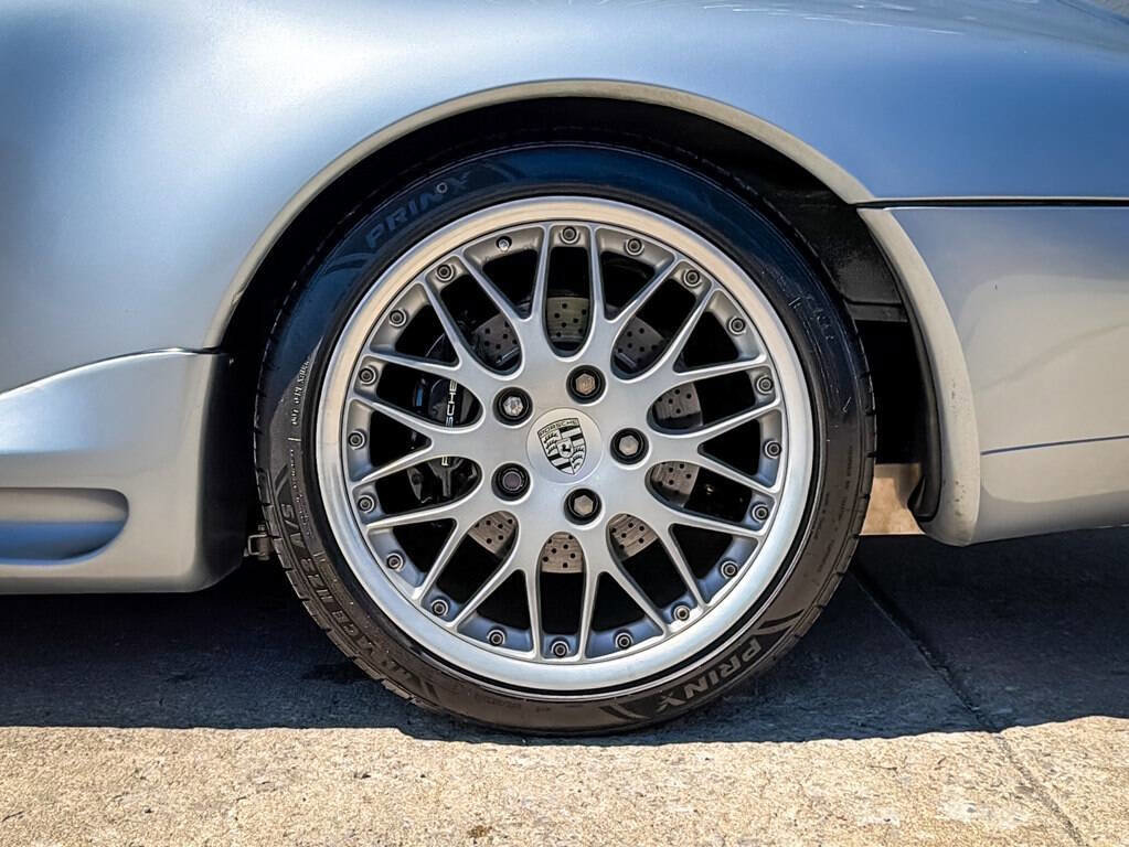 Used 1996 Porsche 911 Carrera RWD image 6
