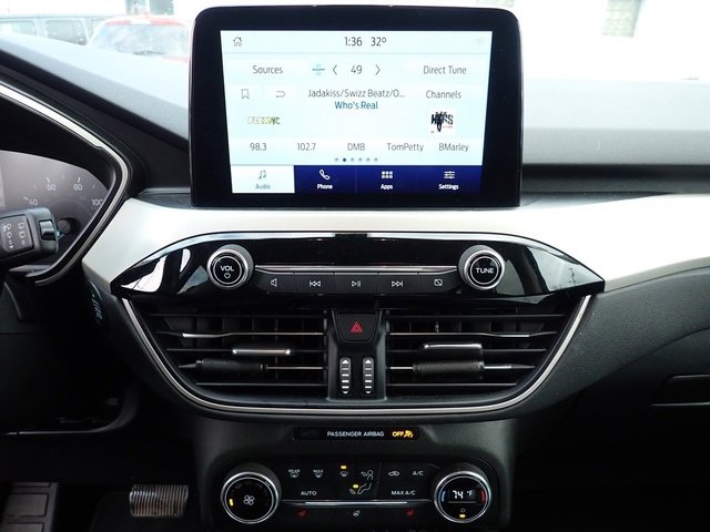 Used 2020 Ford Escape SEL image 25