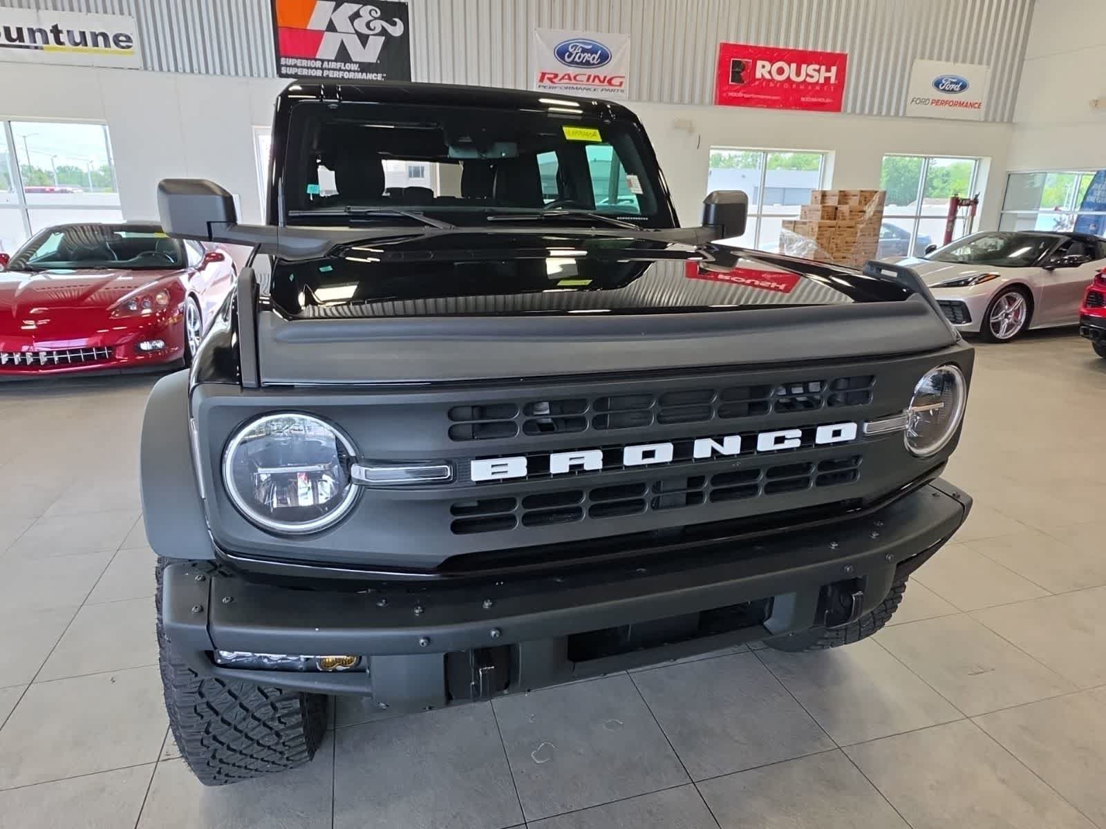 Used 2022 Ford Bronco Black Diamond w/ Sasquatch Package AWD/4WD image 4