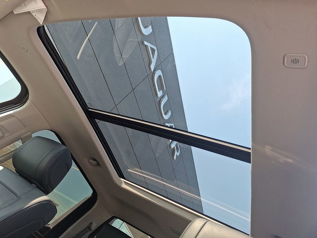 Used 2024 Toyota Tundra Limited w/ TRD Off-Road Package image 14