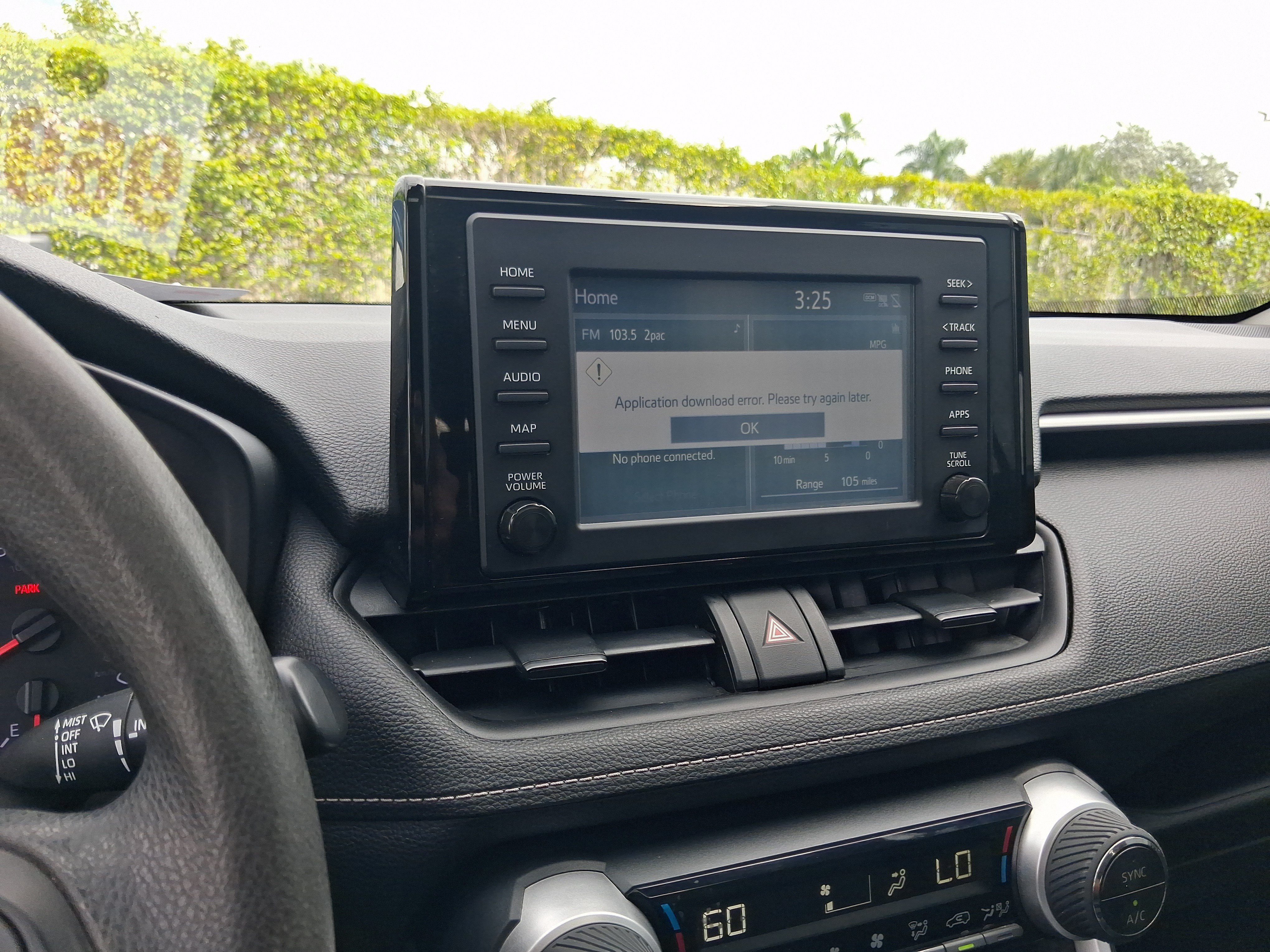 Used 2019 Toyota RAV4 XLE w/ Convenience Package FWD image 14