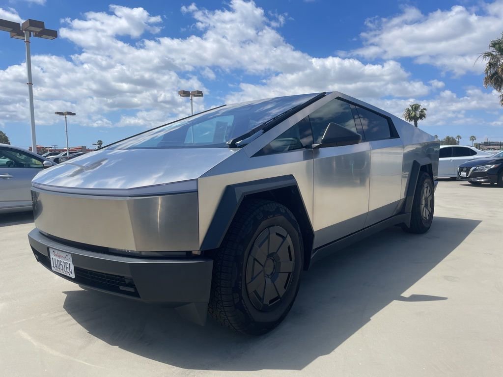 Used 2024 Tesla Cybertruck Cyberbeast AWD/4WD image 5