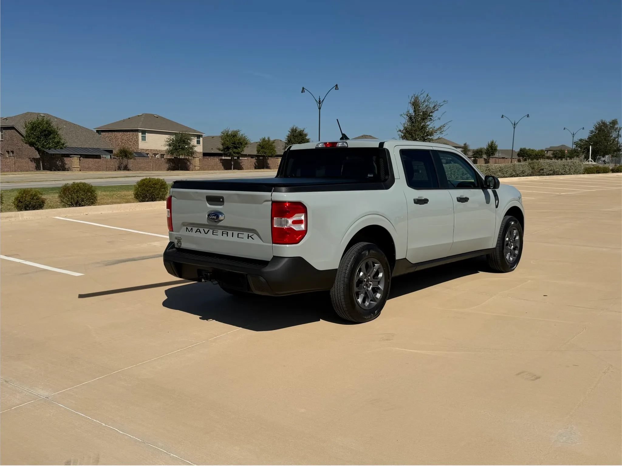 Used 2022 Ford Maverick XL FWD image 4