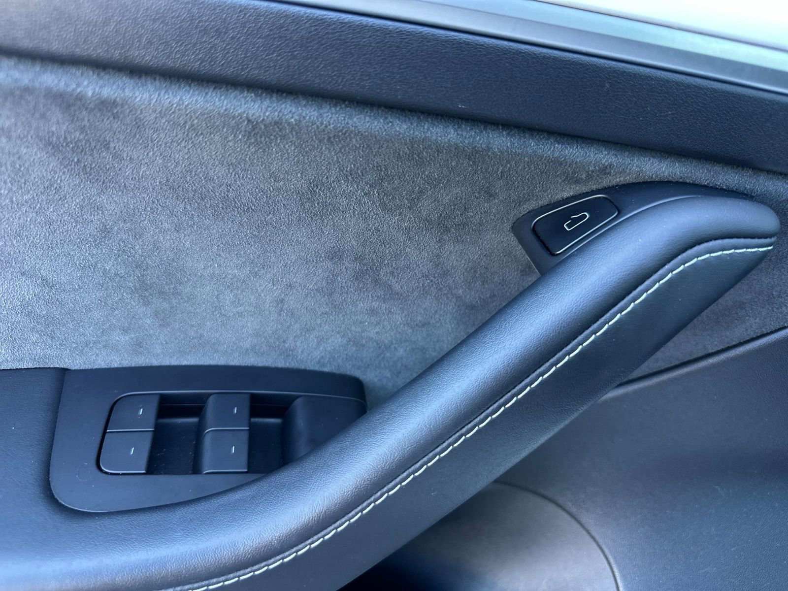 Used 2021 Tesla Model 3 Standard Range Plus image 11