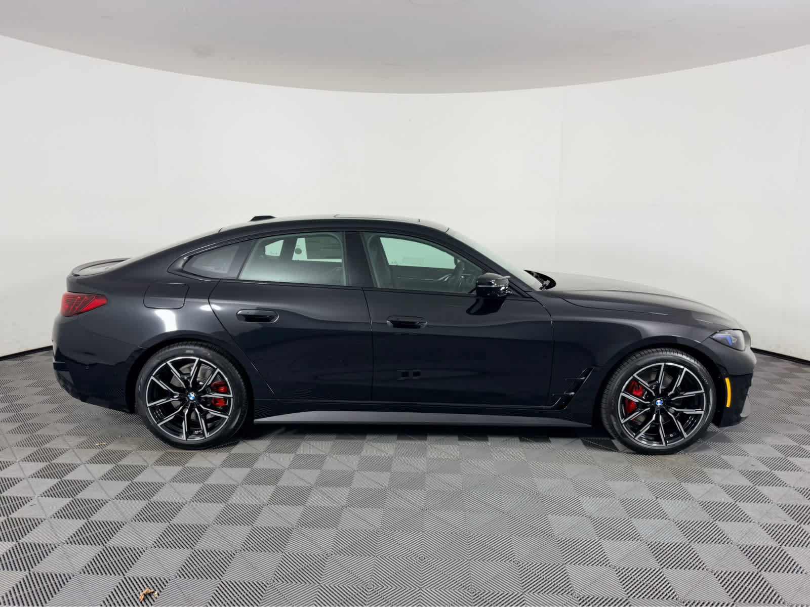 New 2027 BMW 440i xDrive w/ Premium Package AWD/4WD image 2