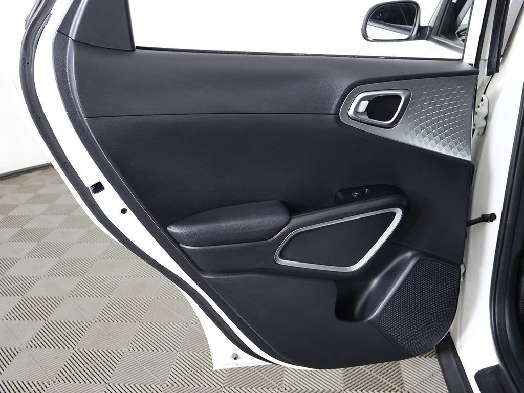 Used 2024 Kia Soul LX w/ Option Group 015 image 23