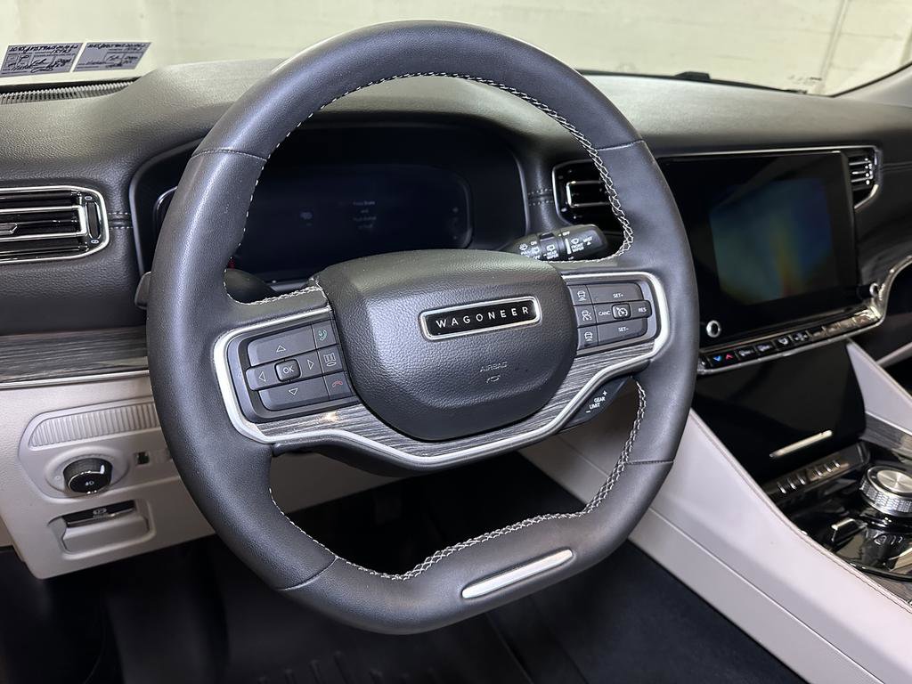 Used 2022 Jeep Wagoneer Series II image 28