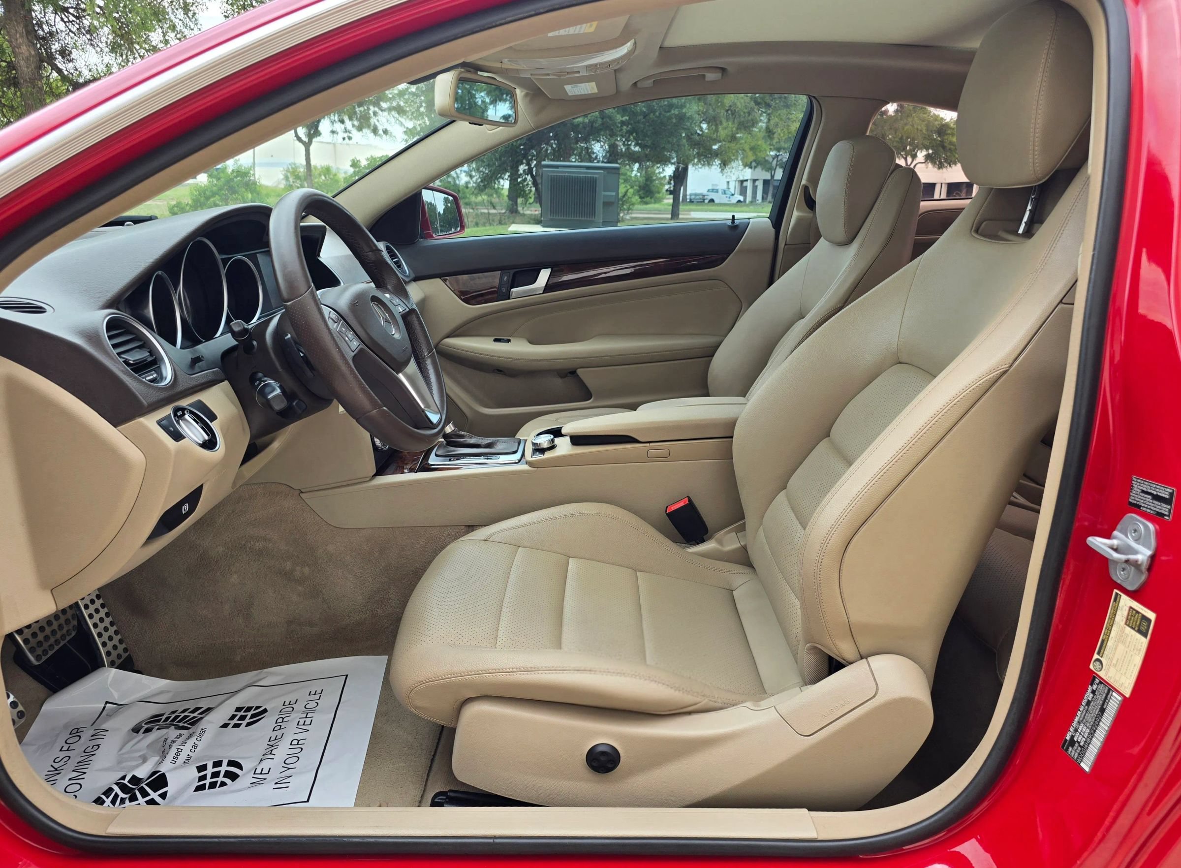 Used 2012 Mercedes-Benz C 250 Coupe image 22