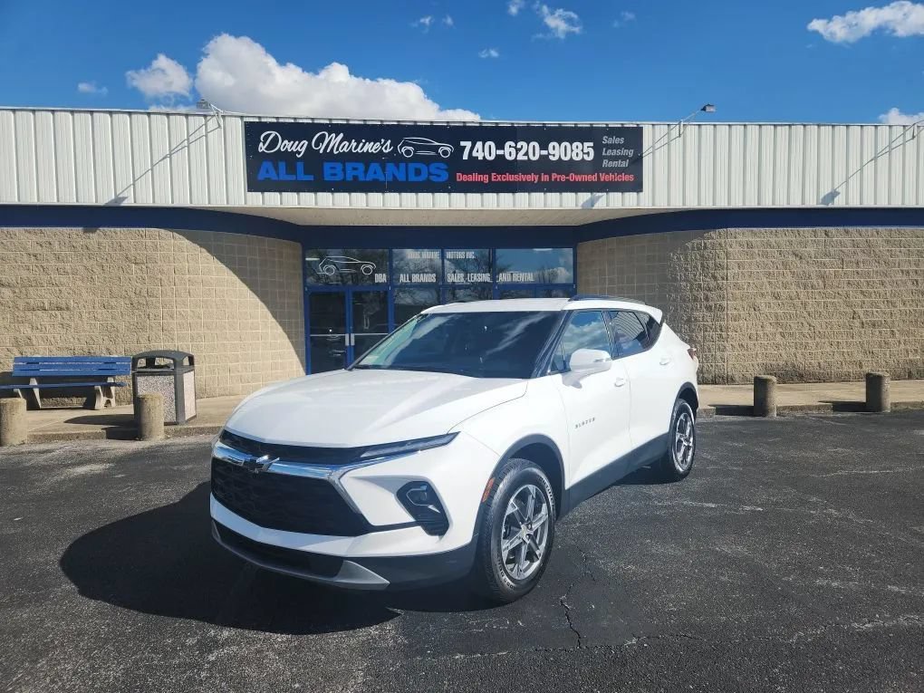 Used 2023 Chevrolet Blazer LT AWD/4WD image 1