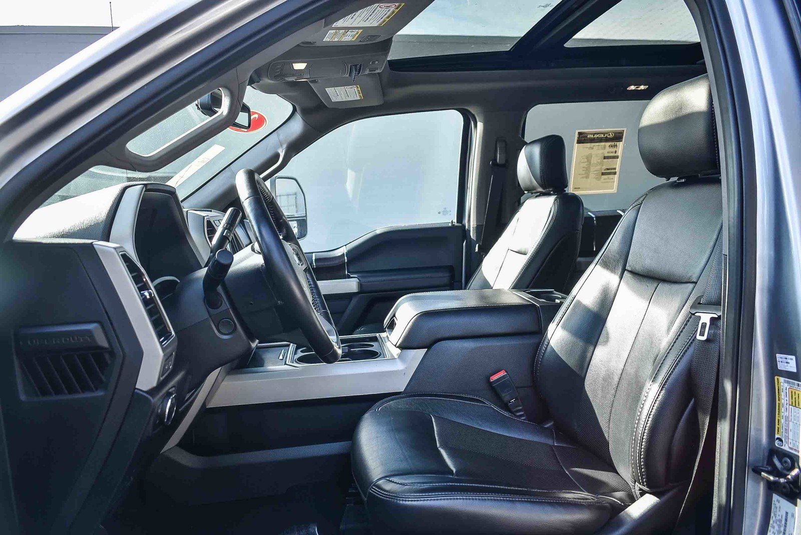 Used 2020 Ford F350 Lariat w/ Lariat Ultimate Package image 17