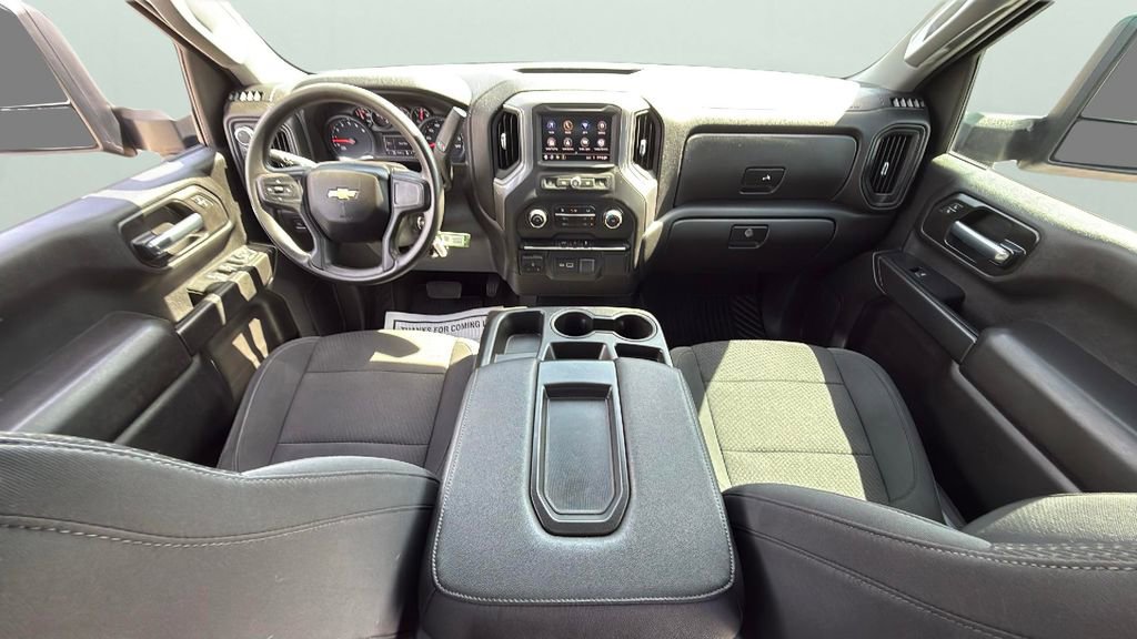 Certified 2021 Chevrolet Silverado 2500 Custom w/ Custom Value Package AWD/4WD image 31