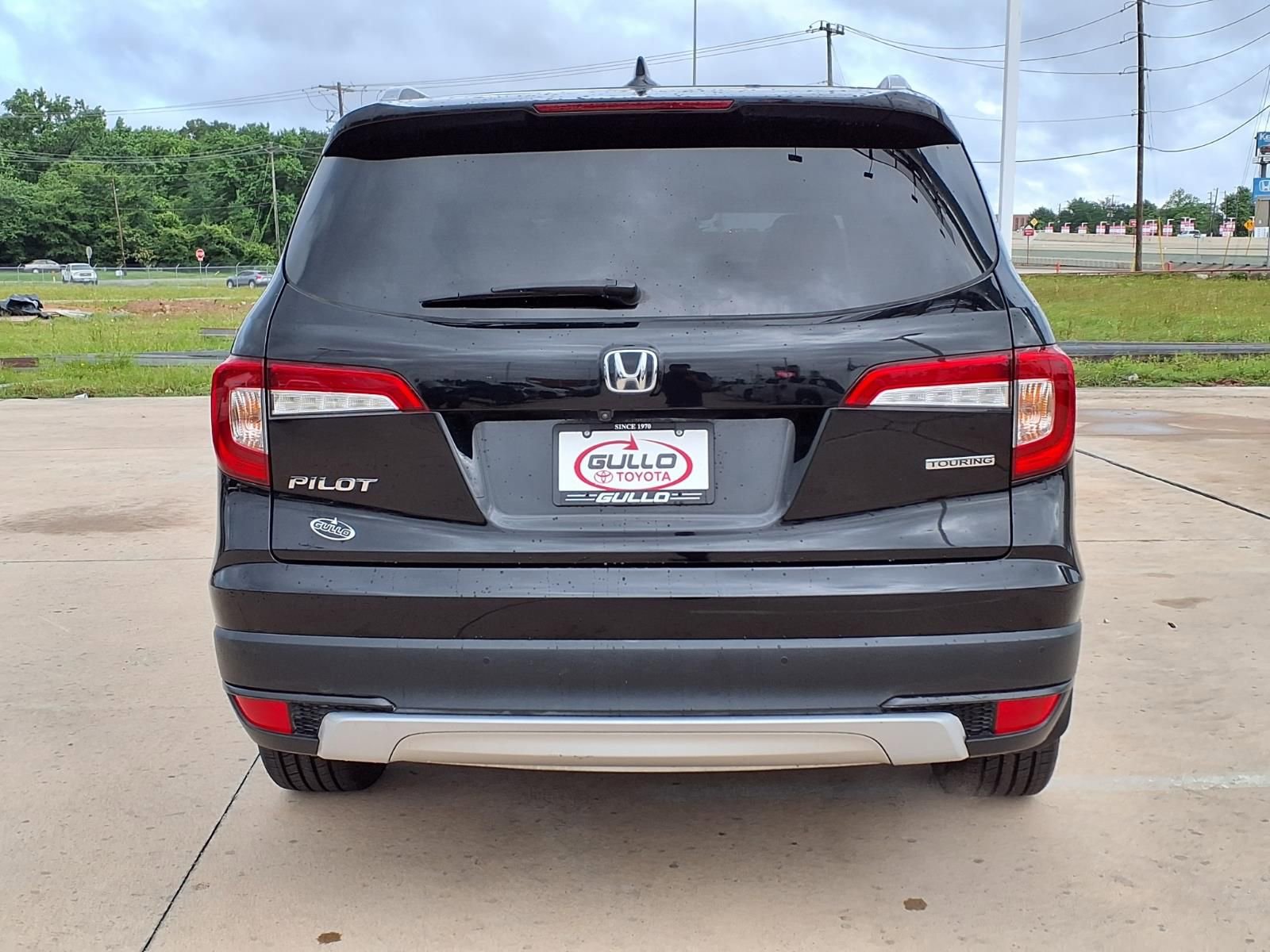 Used 2020 Honda Pilot Touring image 7