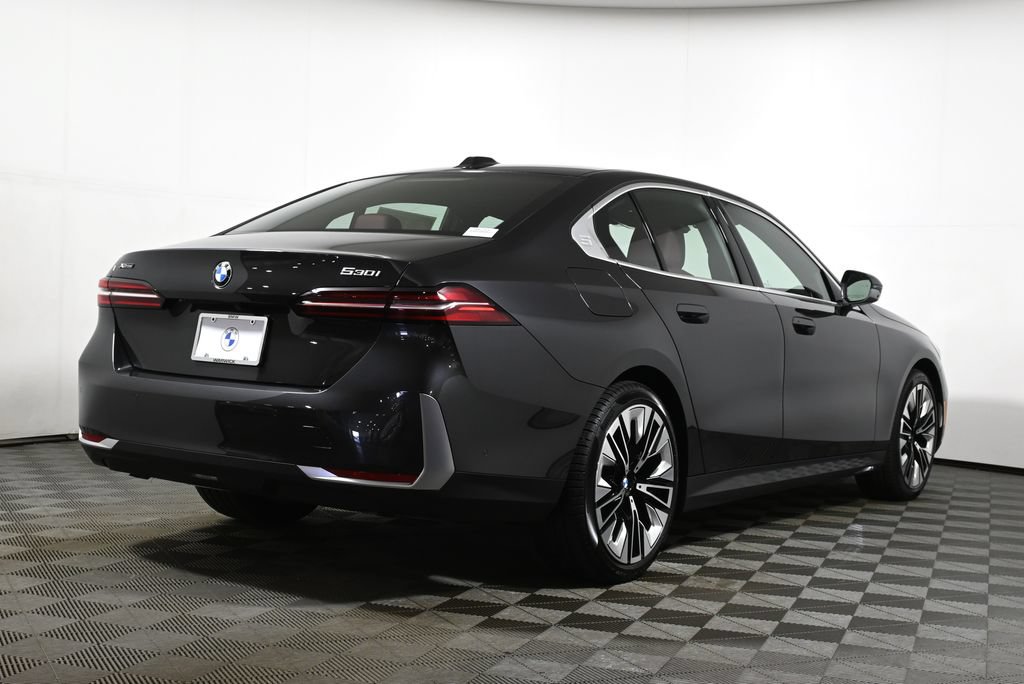 Used 2026 BMW 530i xDrive w/ Premium Package AWD/4WD image 7