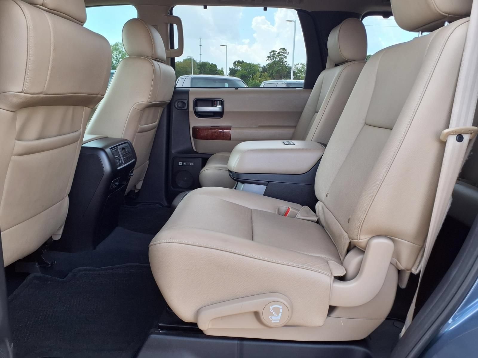 Certified 2019 Toyota Sequoia Platinum RWD image 10
