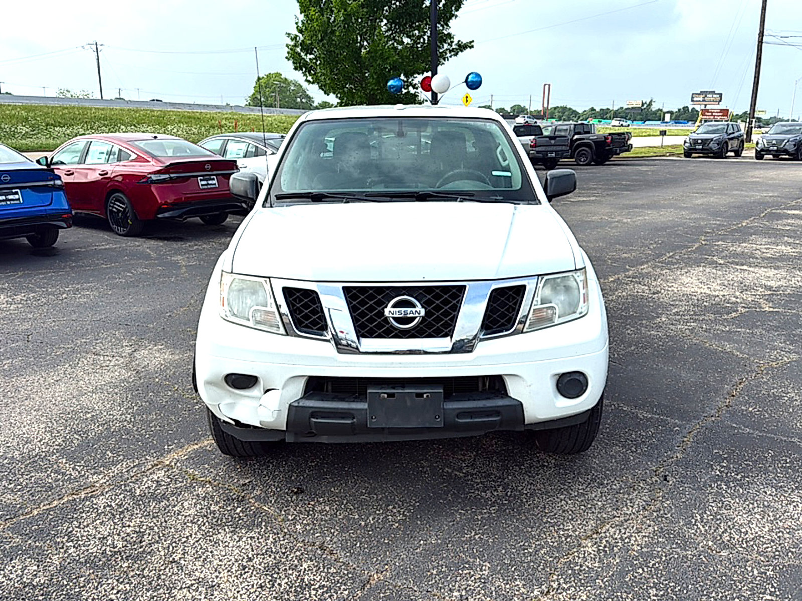 Used 2016 Nissan Frontier SV AWD/4WD image 3