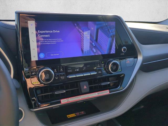 New 2026 Toyota Highlander Platinum image 12