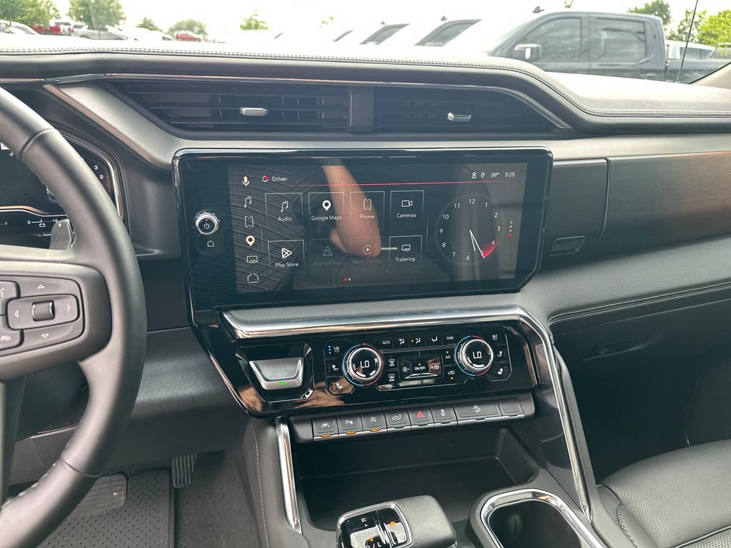 Used 2025 GMC Sierra 1500 Denali w/ Technology Package AWD/4WD image 24