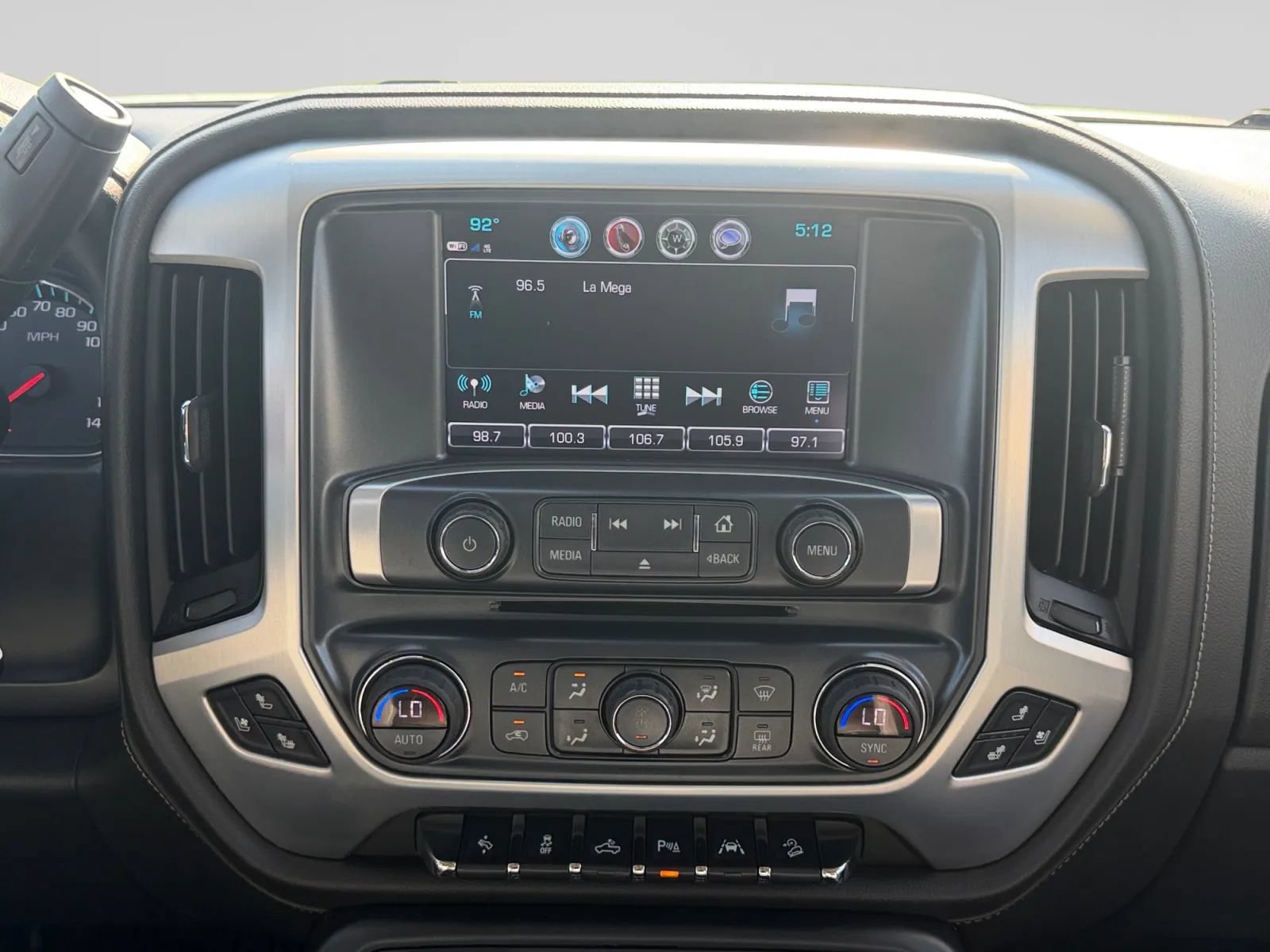 Used 2018 GMC Sierra 1500 SLT AWD/4WD image 19