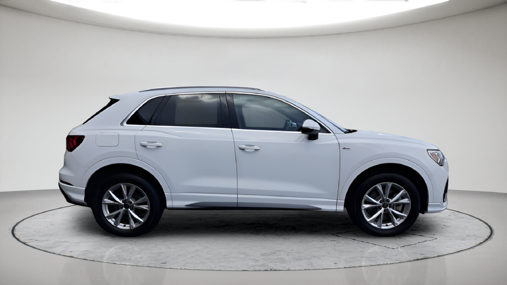 Used 2024 Audi Q3 2.0T Premium AWD/4WD image 14