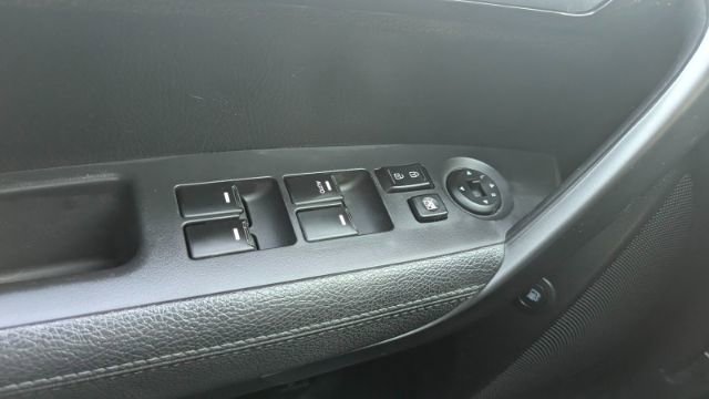 Used 2015 Kia Sorento LX image 35