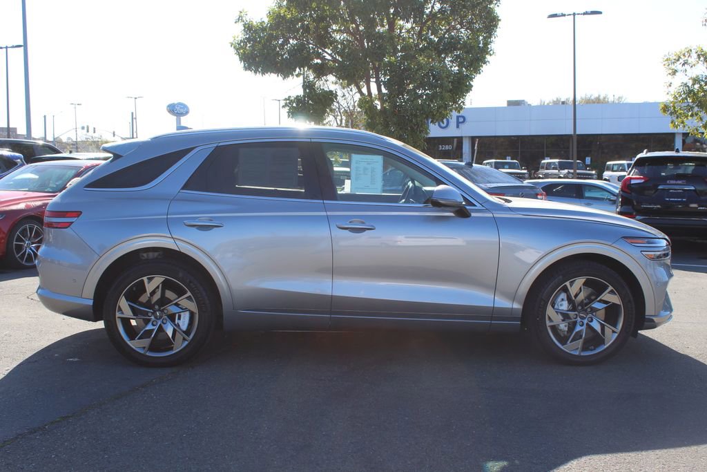 Used 2023 Genesis Electrified GV70 Advanced w/ Prestige Package image 6