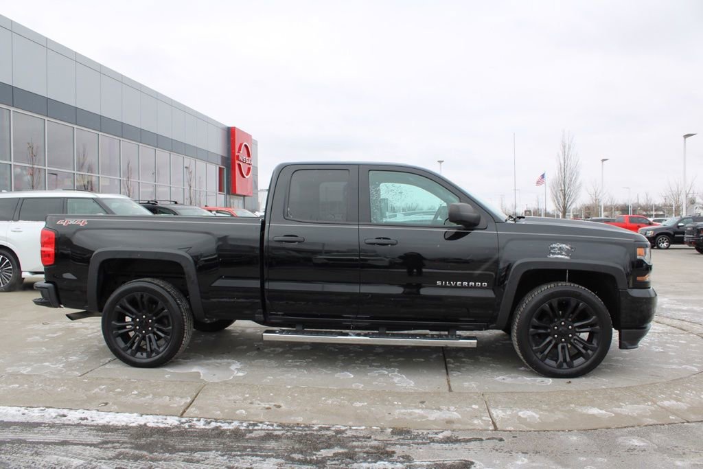 Used 2016 Chevrolet Silverado 1500 Custom w/ Custom Convenience Package image 6