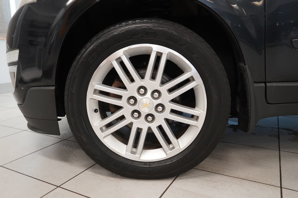 Used 2014 Chevrolet Traverse LT w/ All-Star Edition AWD/4WD image 16