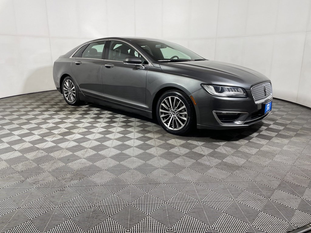 Used 2017 Lincoln MKZ Premiere image 2