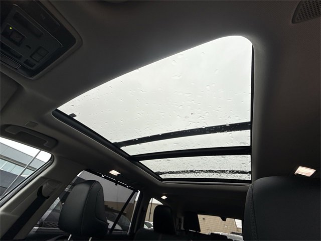 Used 2024 Toyota Grand Highlander Platinum image 21