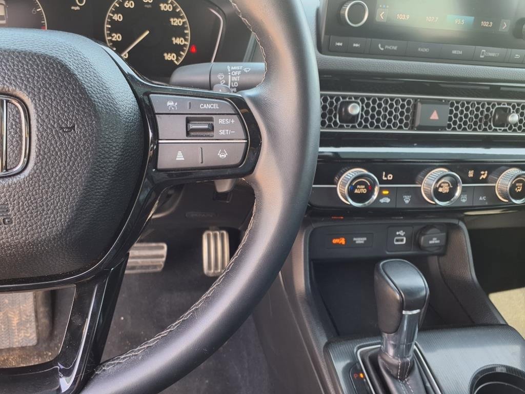 Used 2023 Honda Civic Sport image 11