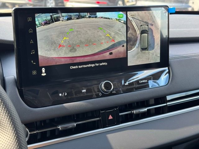 New 2025 Mitsubishi Outlander SE image 28