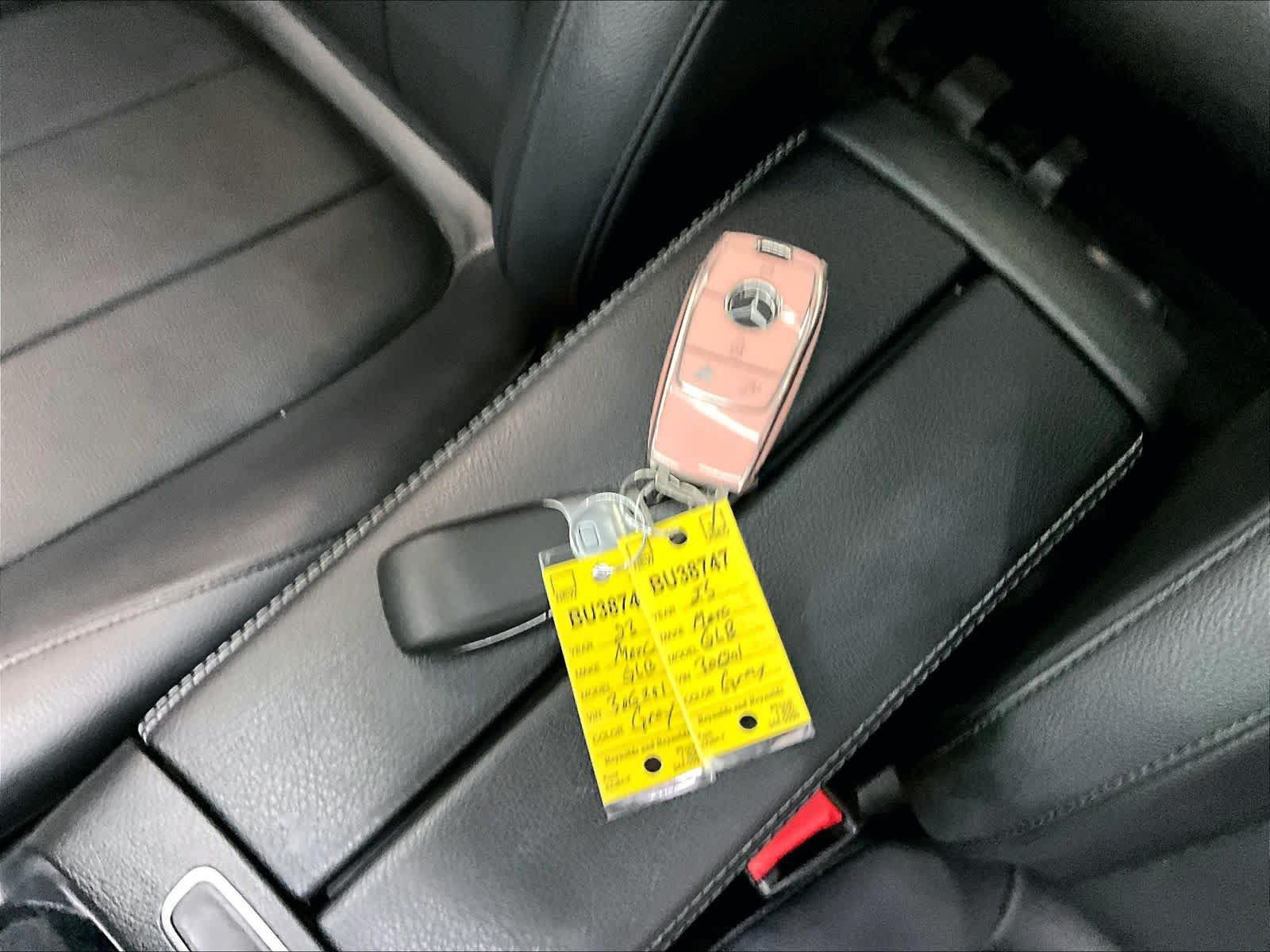Used 2023 Mercedes-Benz GLB 250 4MATIC image 13