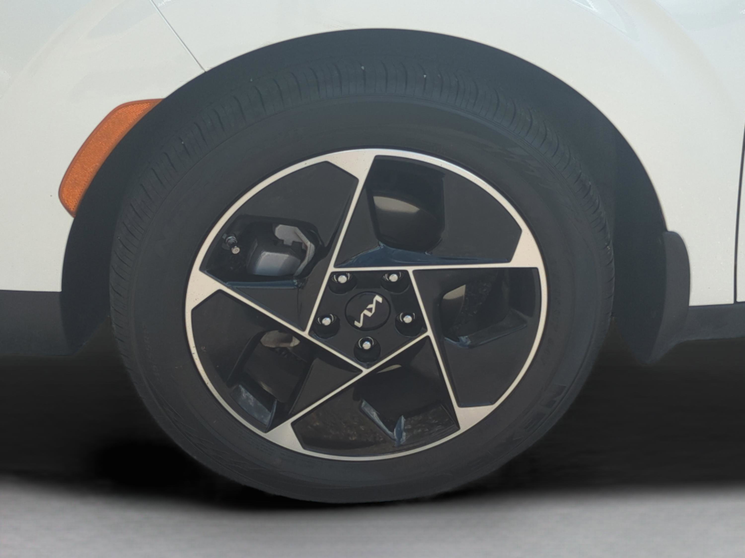 Certified 2023 Kia Soul EX image 10