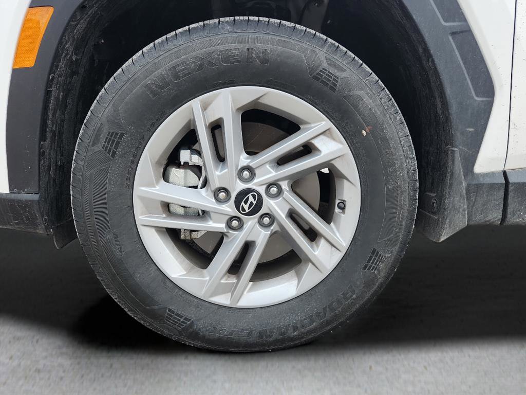 Certified 2025 Hyundai Tucson SE image 10