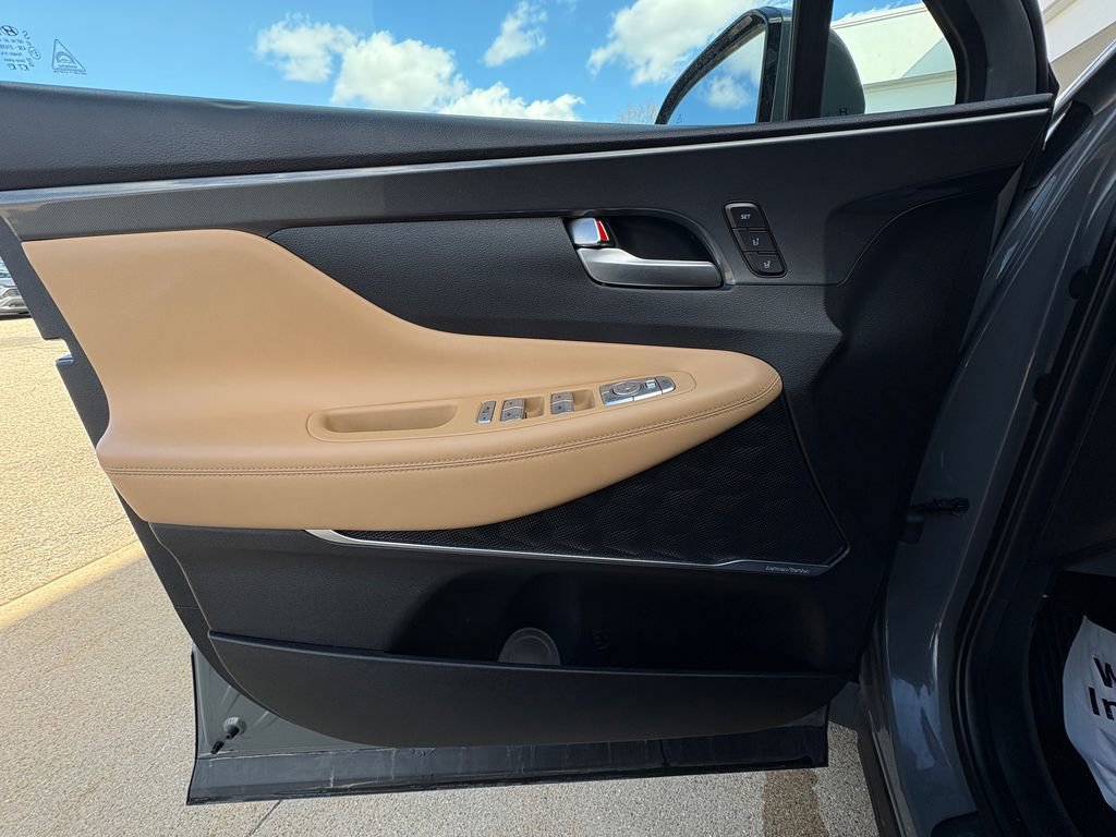 Used 2023 Hyundai Santa Fe Calligraphy image 14