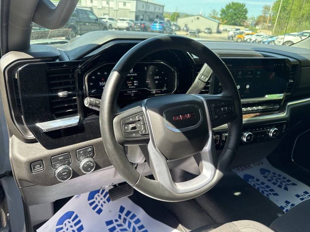 Used 2025 GMC Sierra 1500 SLE w/ Preferred Package AWD/4WD image 15