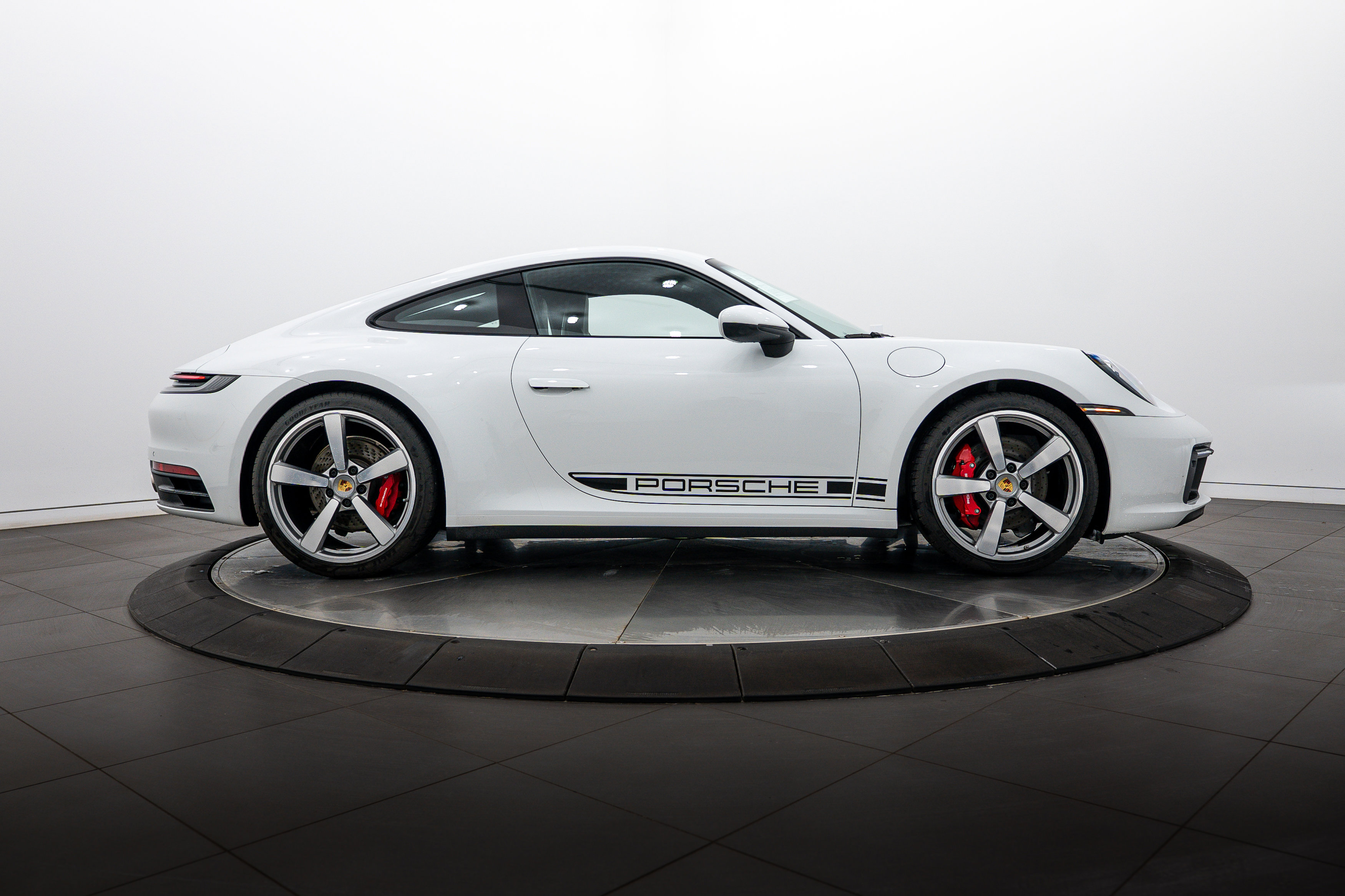 Certified 2022 Porsche 911 Carrera S image 8