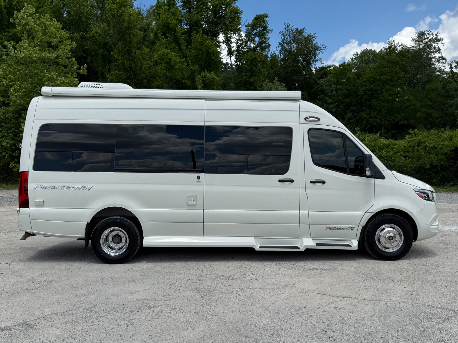 Used 2022 Mercedes-Benz Sprinter 3500 image 7