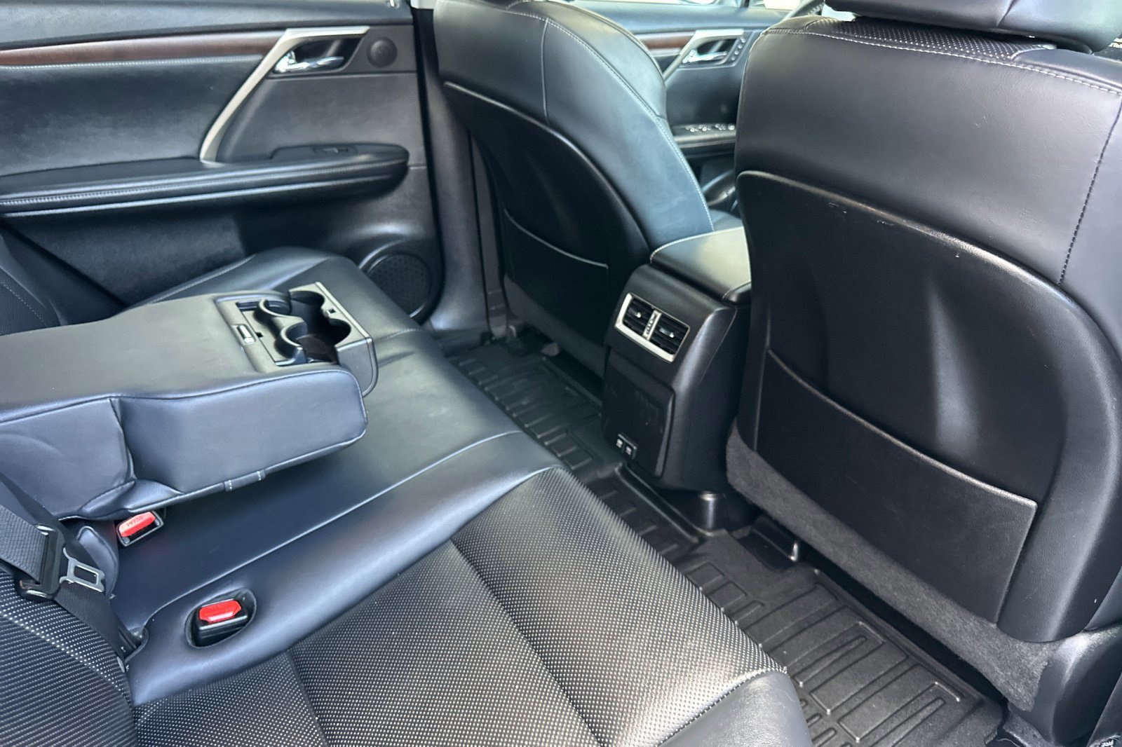 Certified 2022 Lexus RX 450h AWD w/ Premium Package image 30
