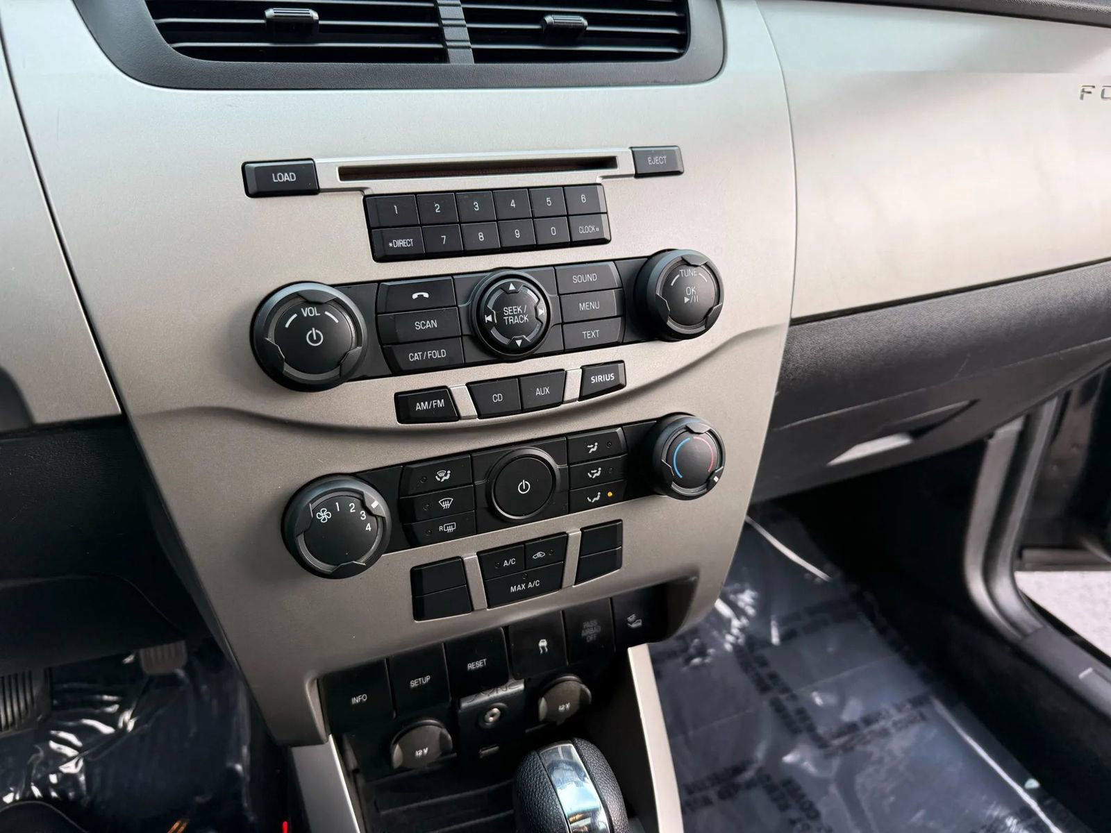 Used 2009 Ford Focus SES image 17