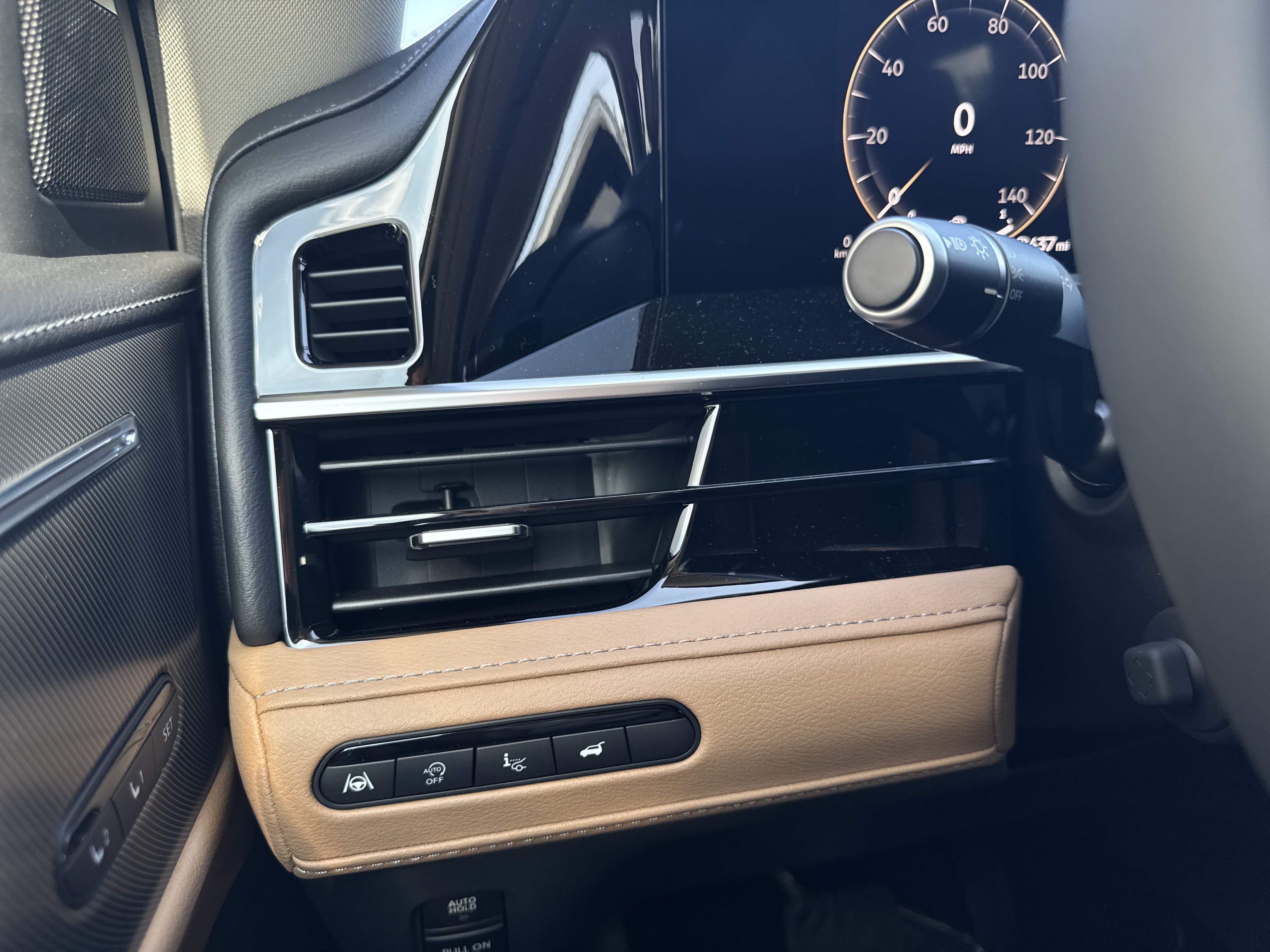New 2027 INFINITI QX80 Luxe w/ Cargo Package RWD image 28