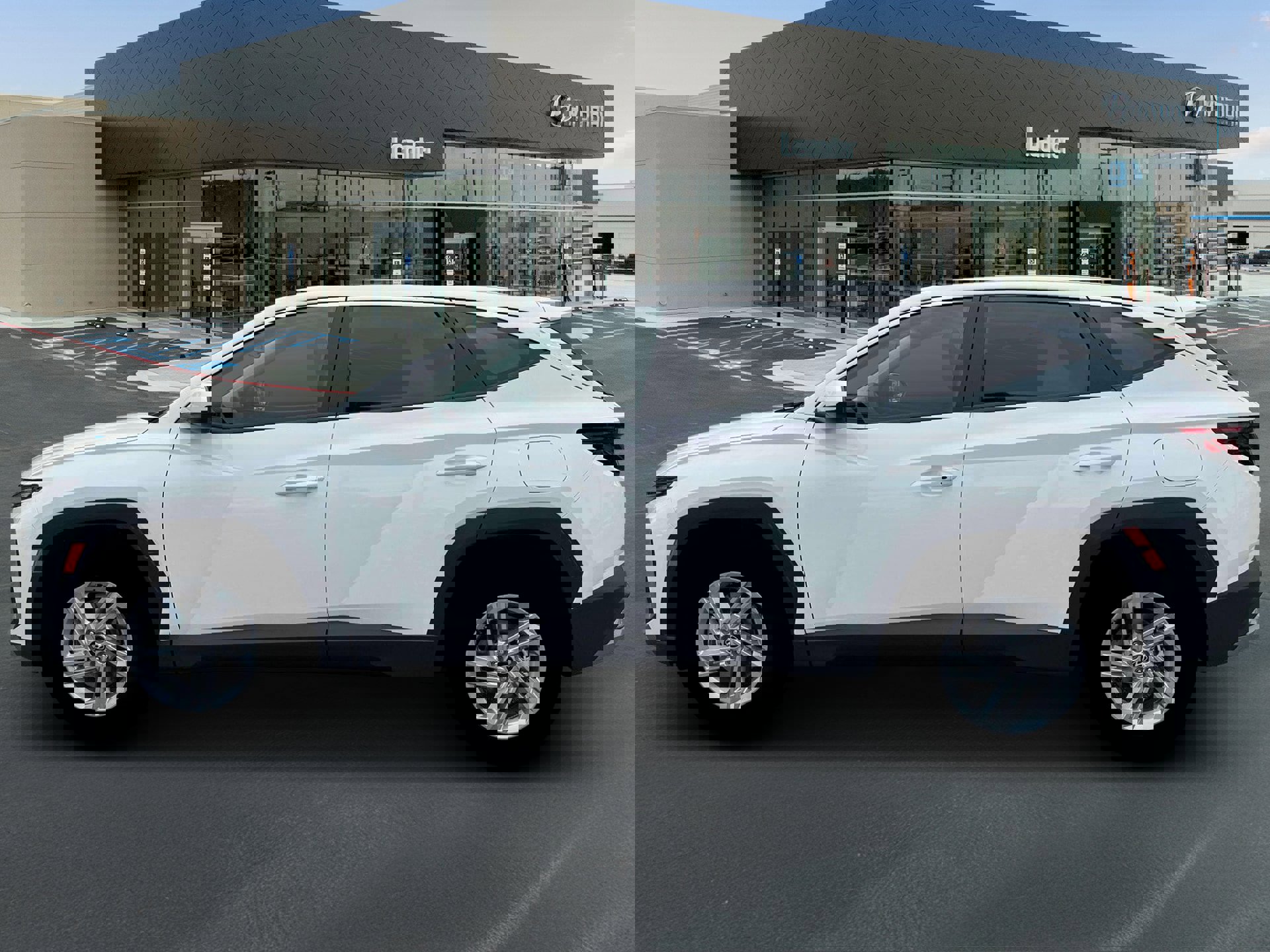 New 2026 Hyundai Tucson SE image 3