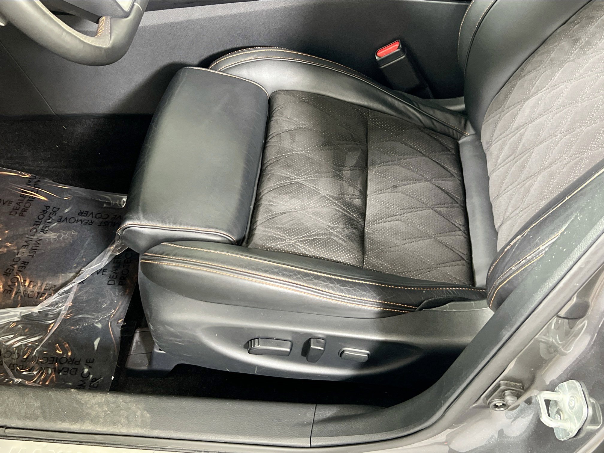 Used 2019 Nissan Maxima SR w/ Premium Package FWD image 19