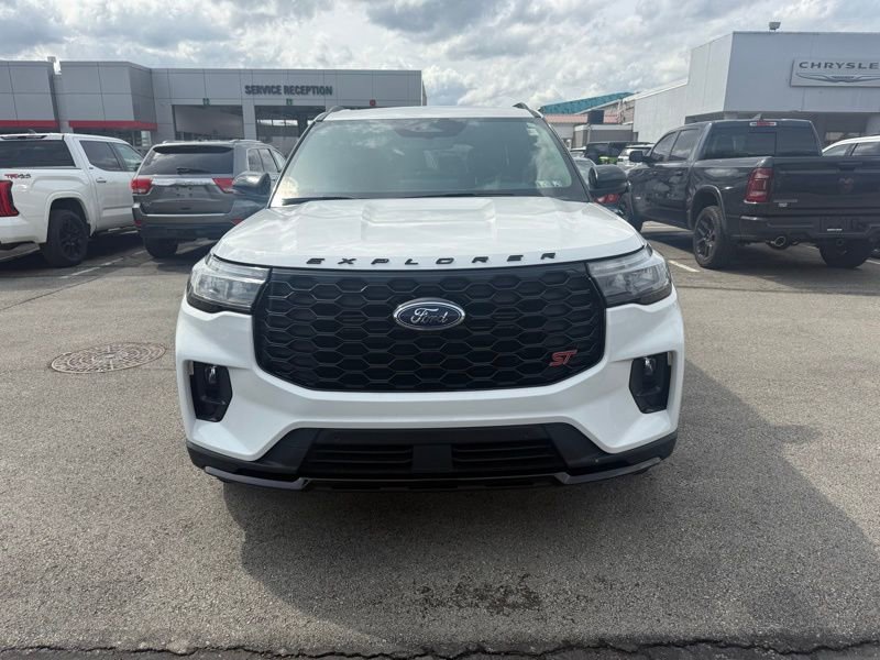 Used 2025 Ford Explorer ST w/ Sun And Sound Package image 2