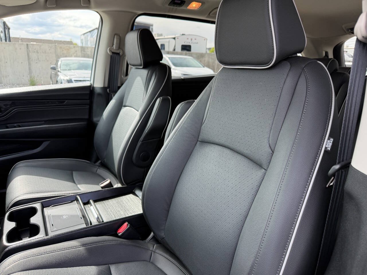 Used 2026 Honda Odyssey Elite image 18