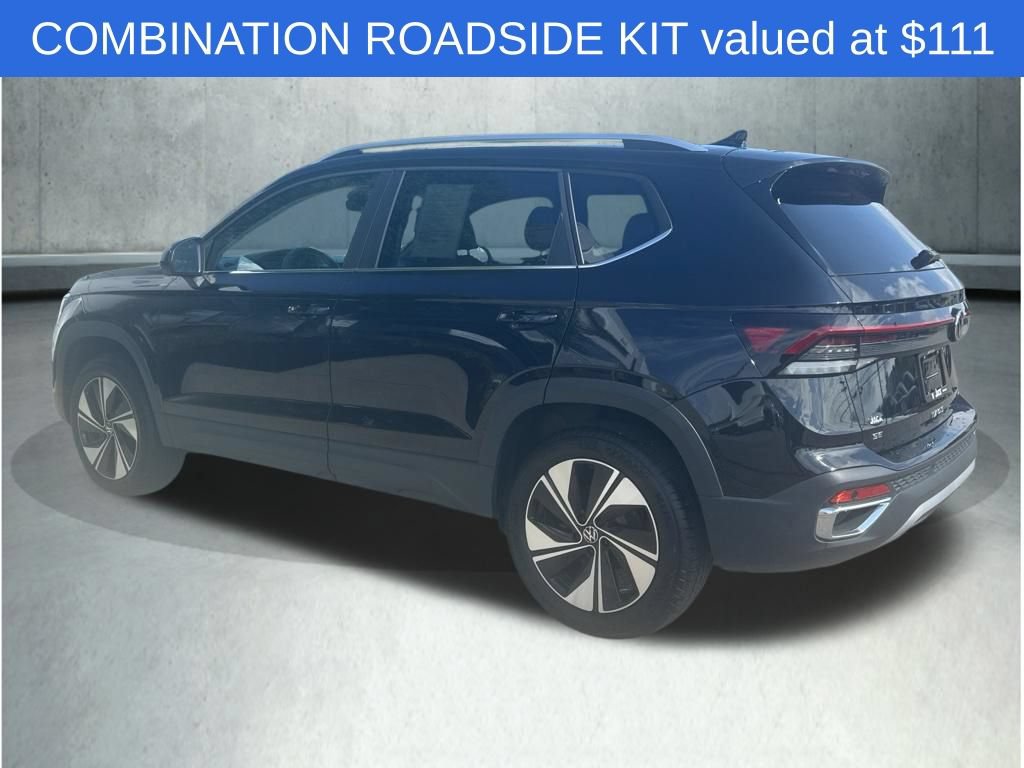 Used 2026 Volkswagen Taos SE w/ Panoramic Sunroof Package AWD/4WD image 8