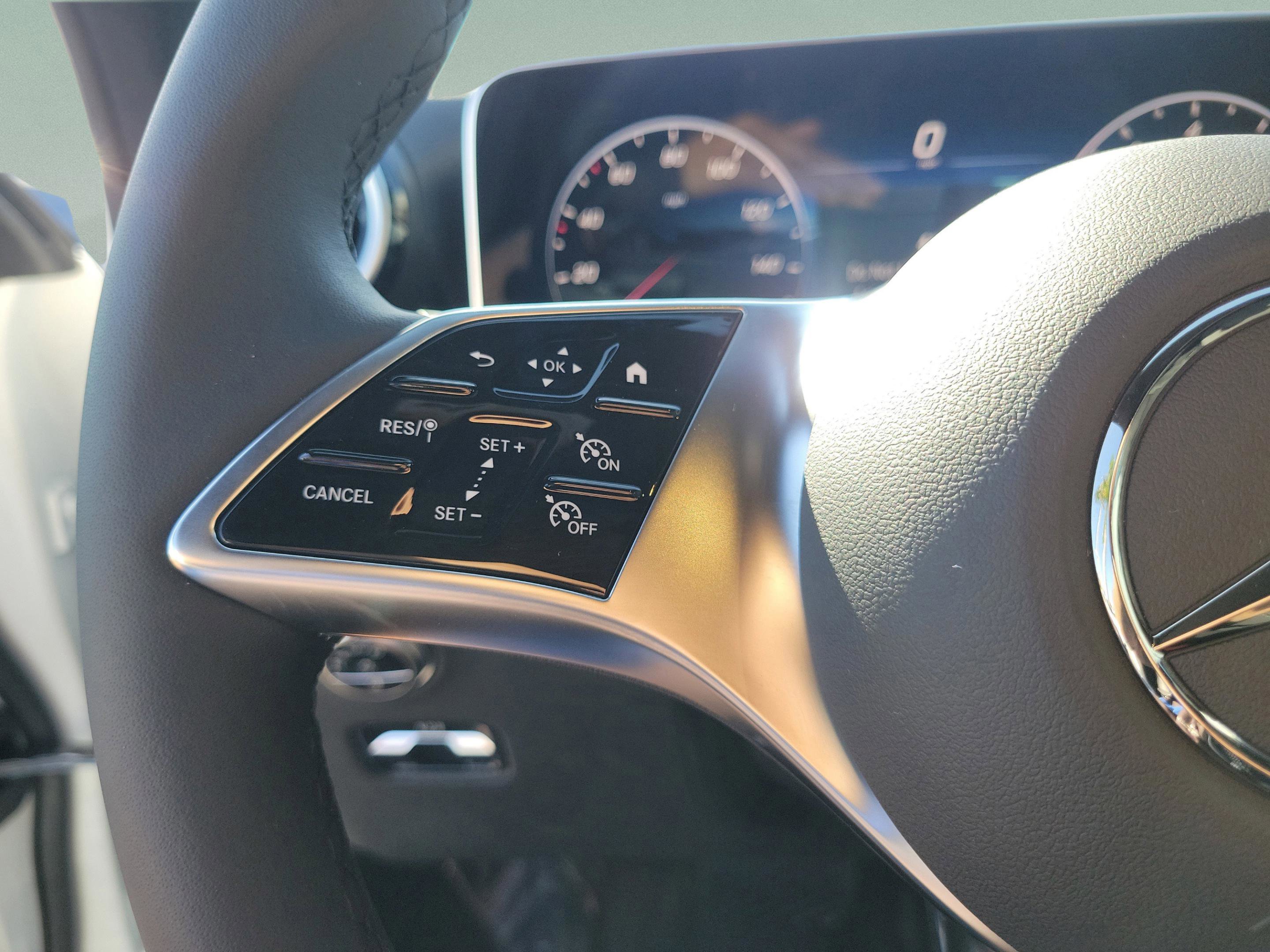 Certified 2026 Mercedes-Benz GLC 300 image 27