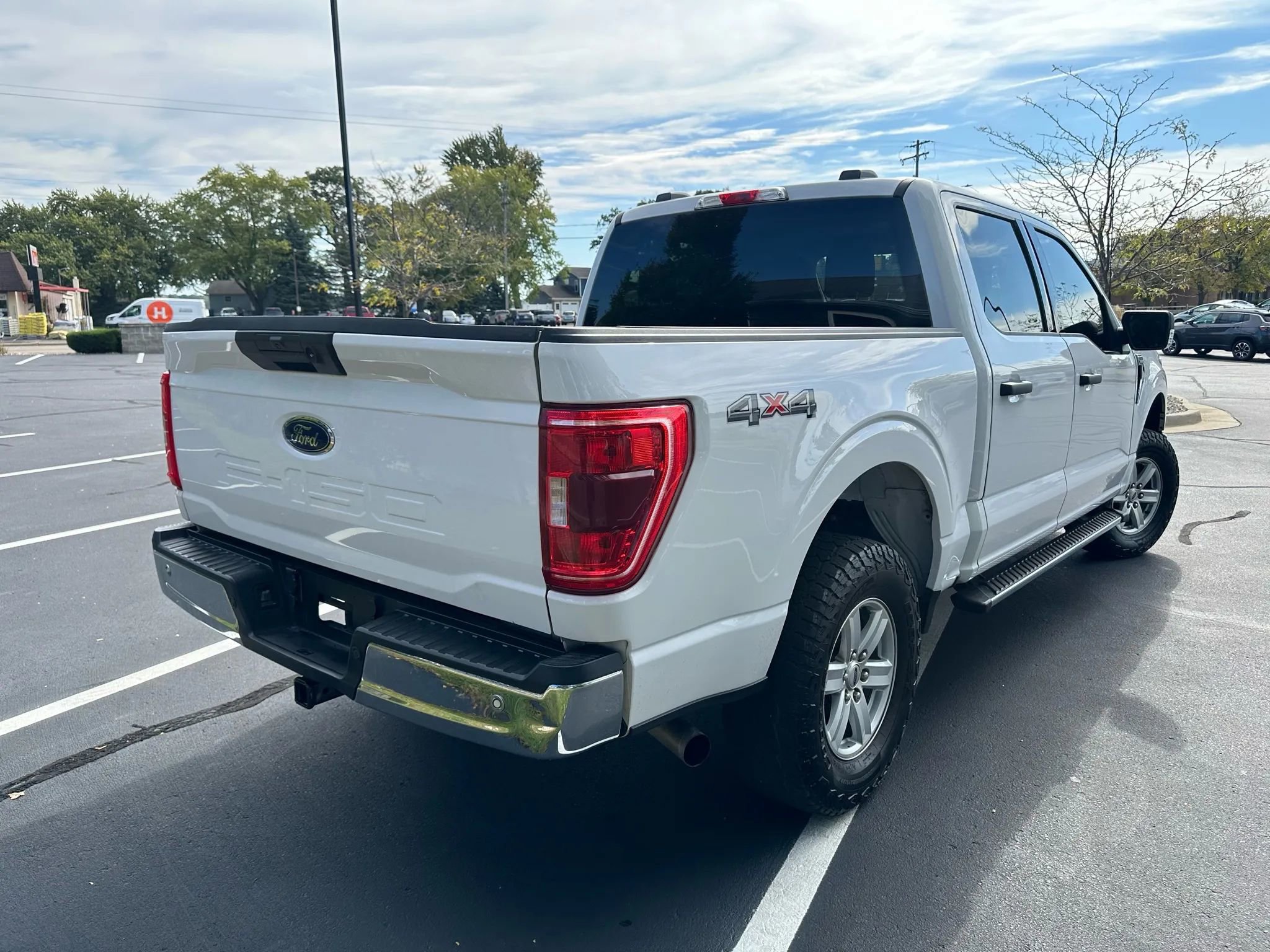 Used 2021 Ford F150 XLT w/ Equipment Group 301A Mid image 5