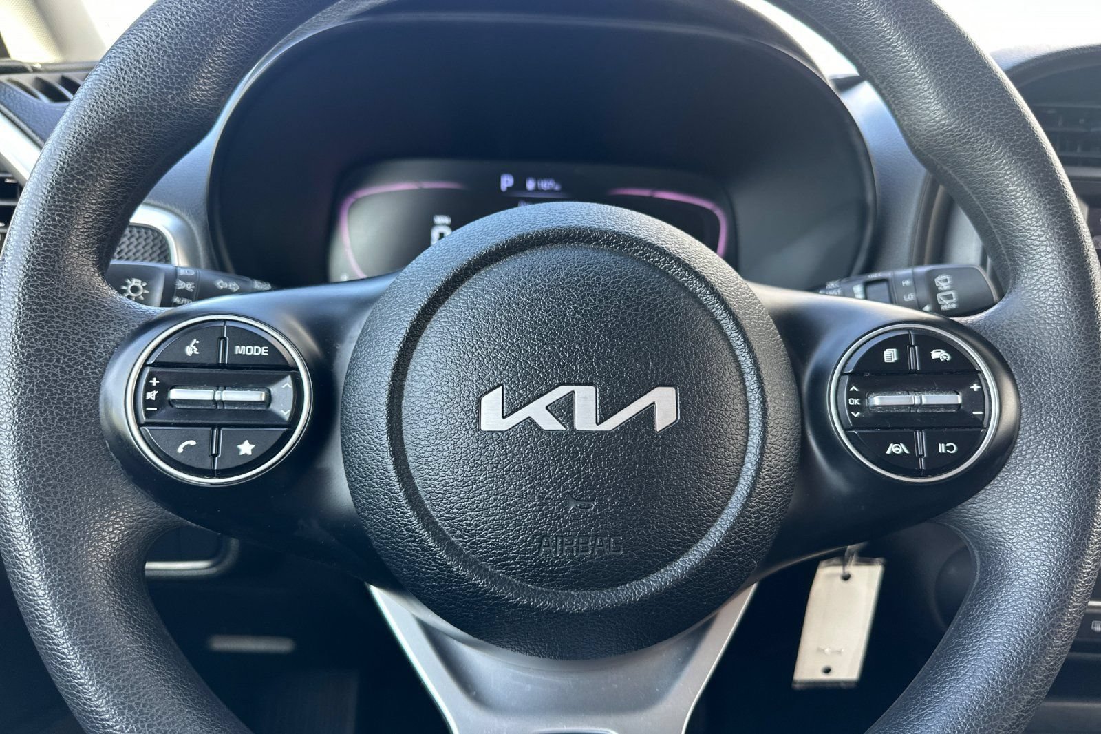 Certified 2023 Kia Soul LX FWD image 24